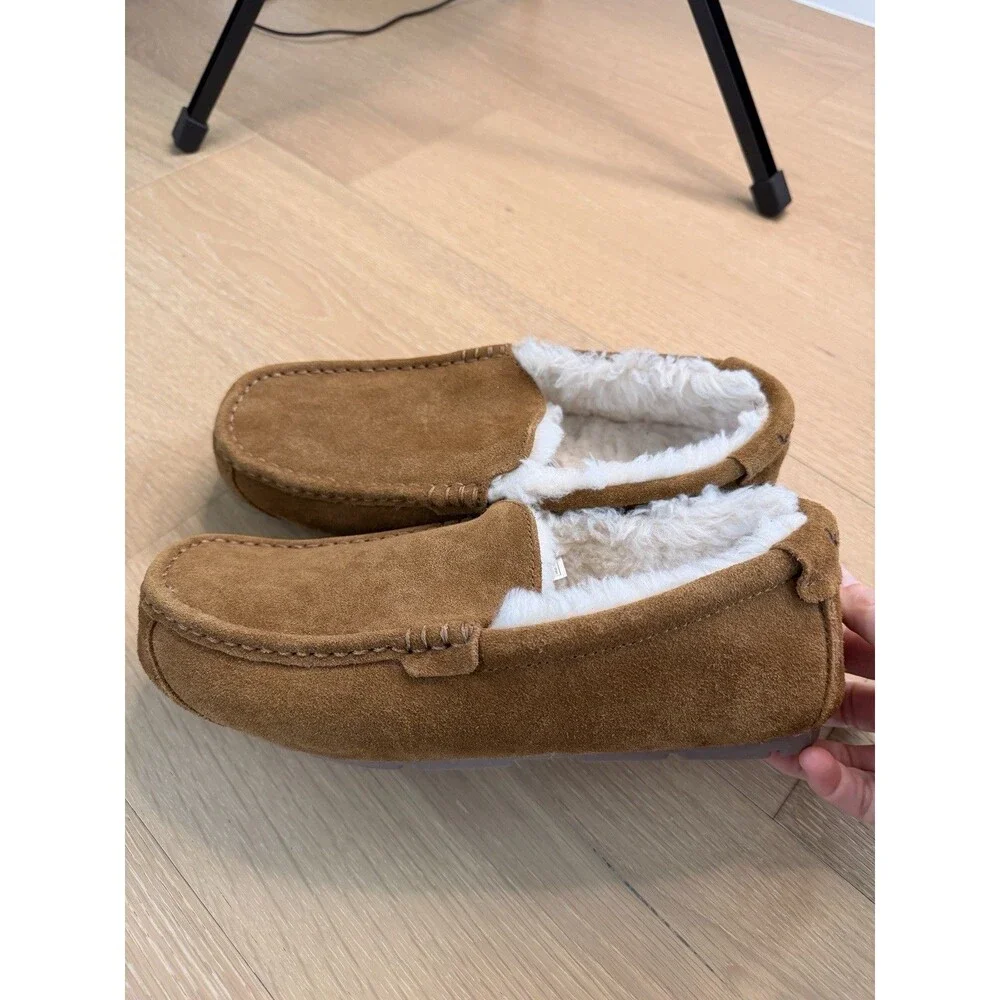Koolaburra by UGG Men Tipton Slip On Loafer Slippers Chestnut Suede Size 10